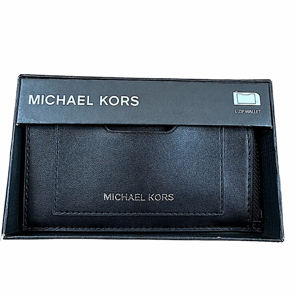 MICHAEL KORS: NWT Men's Leather Case Slip Pockets Zip Wallet in Black